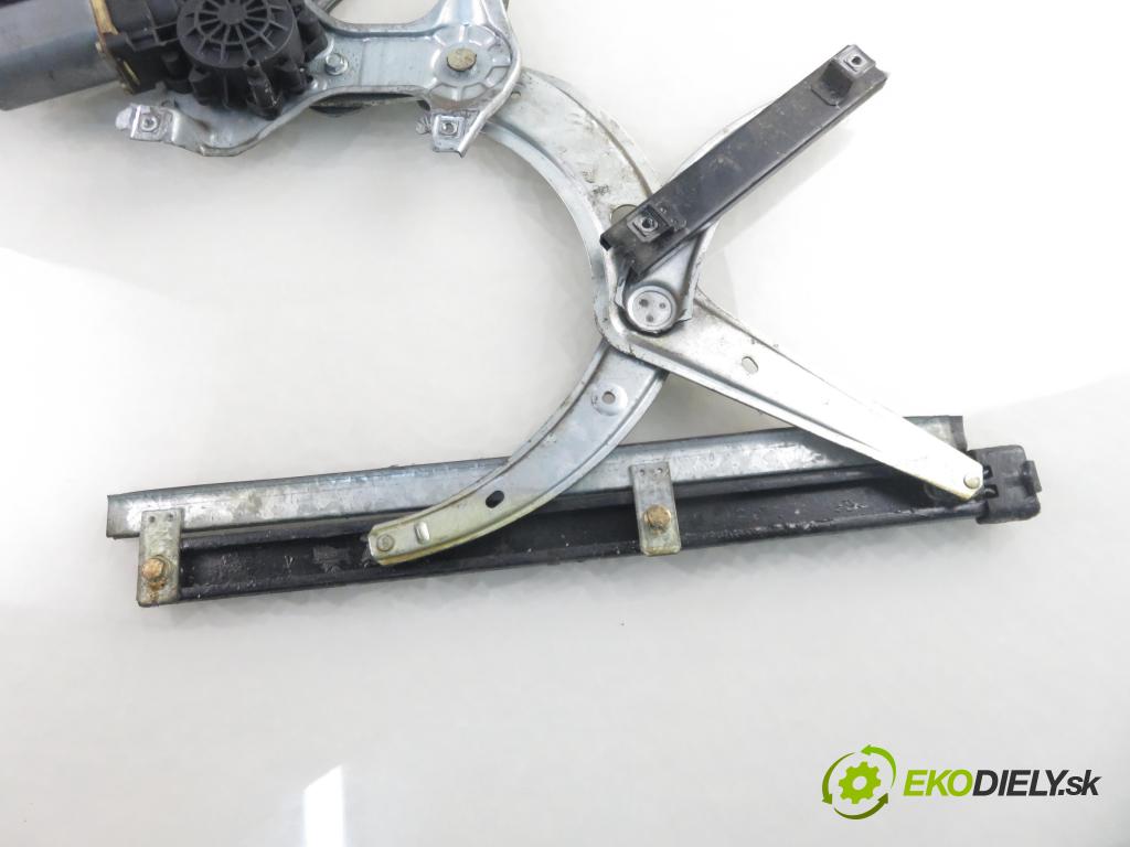VW PASSAT B3/B4 Variant (3A5, 35I) KOMBI 1994 74,00 1.6 - AEK 1595,00 mechanismus oken PPE 3A0959802