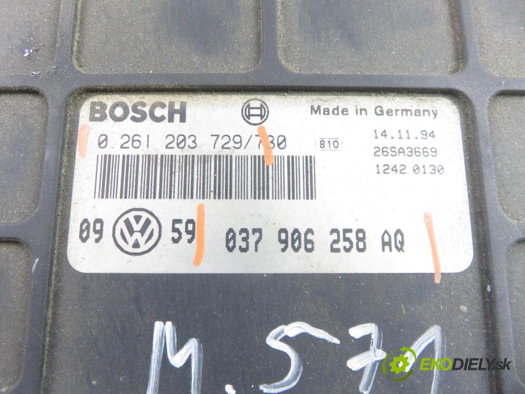 VW PASSAT B3/B4 Variant (3A5, 35I) KOMBI 1994 74,00 1.6 - AEK 1595,00 Riadiaca jednotka Motor 0261203729 ; 037906258AQ