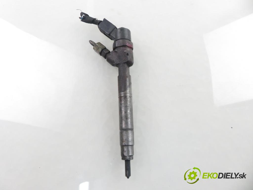 MERCEDES-BENZ KLASA A (W168) HB 2002 70,00 A 170 CDI 95 - OM 668.942 1689,00 vstrekovač 0445110015 ; 6680700287 (Vstrekovač paliva)