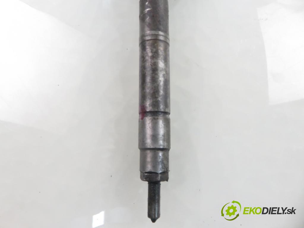 MERCEDES-BENZ KLASA A (W168) HB 2002 70,00 A 170 CDI 95 - OM 668.942 1689,00 vstrekovač 0445110015 ; 6680700287 (Vstrekovač paliva)