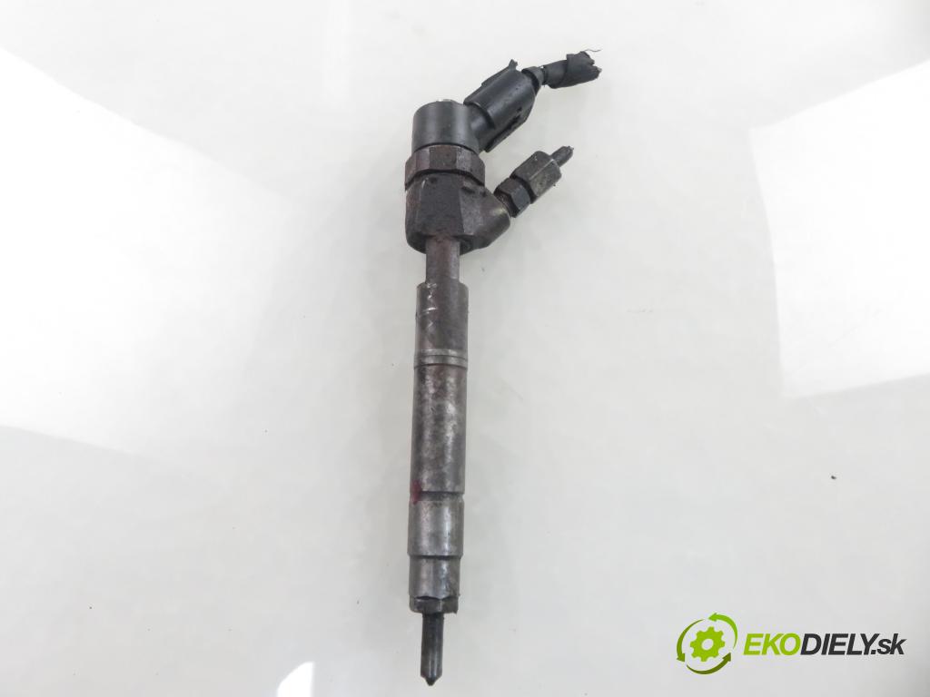 MERCEDES-BENZ KLASA A (W168) HB 2002 70,00 A 170 CDI 95 - OM 668.942 1689,00 vstrekovač 0445110015 ; 6680700287 (Vstrekovač paliva)