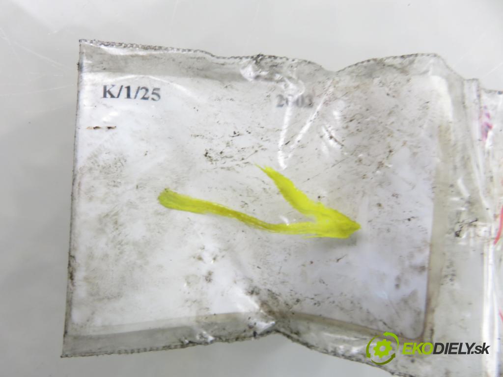 MERCEDES-BENZ KLASA A (W168) HB 2002 70,00 A 170 CDI 95 - OM 668.942 1689,00 vstrekovač 0445110090 ; 6680700887 (Vstrekovač paliva)