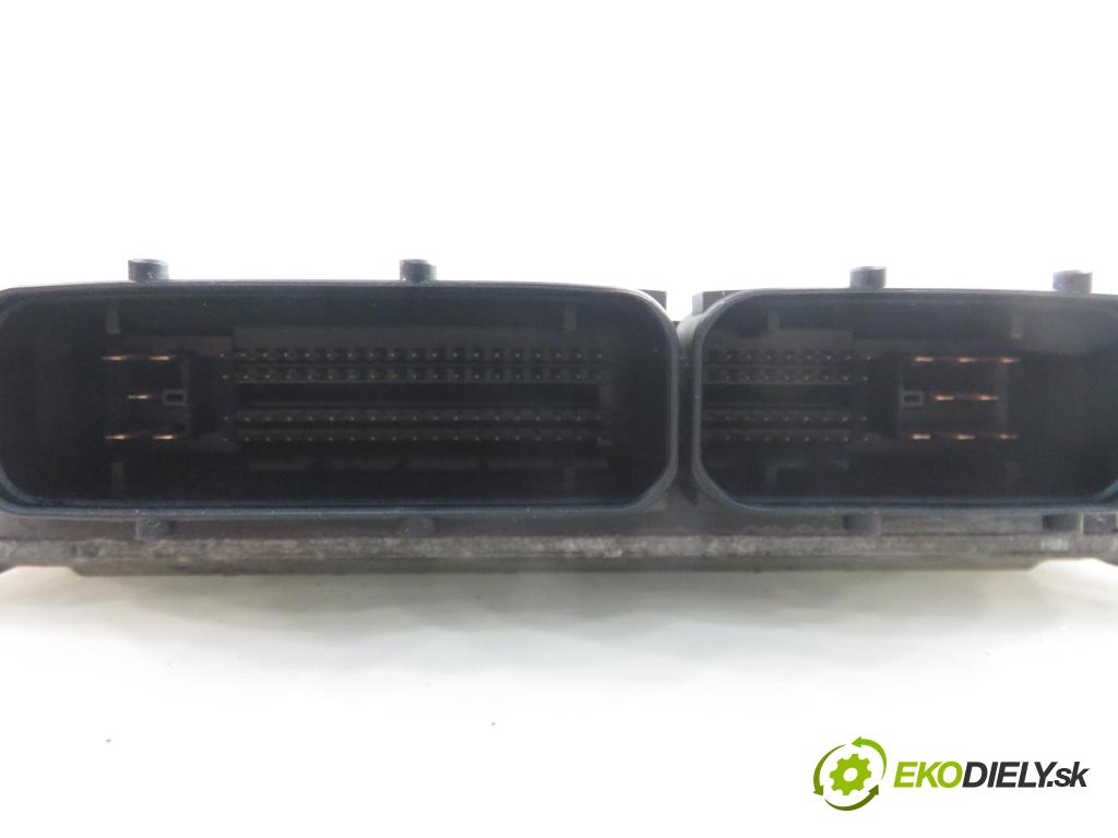 AUDI A3 (8L1) HB 2002 75,00 1.6 8V 102 - BFQ 1595,00 Riadiaca jednotka Motor 06A906033BD