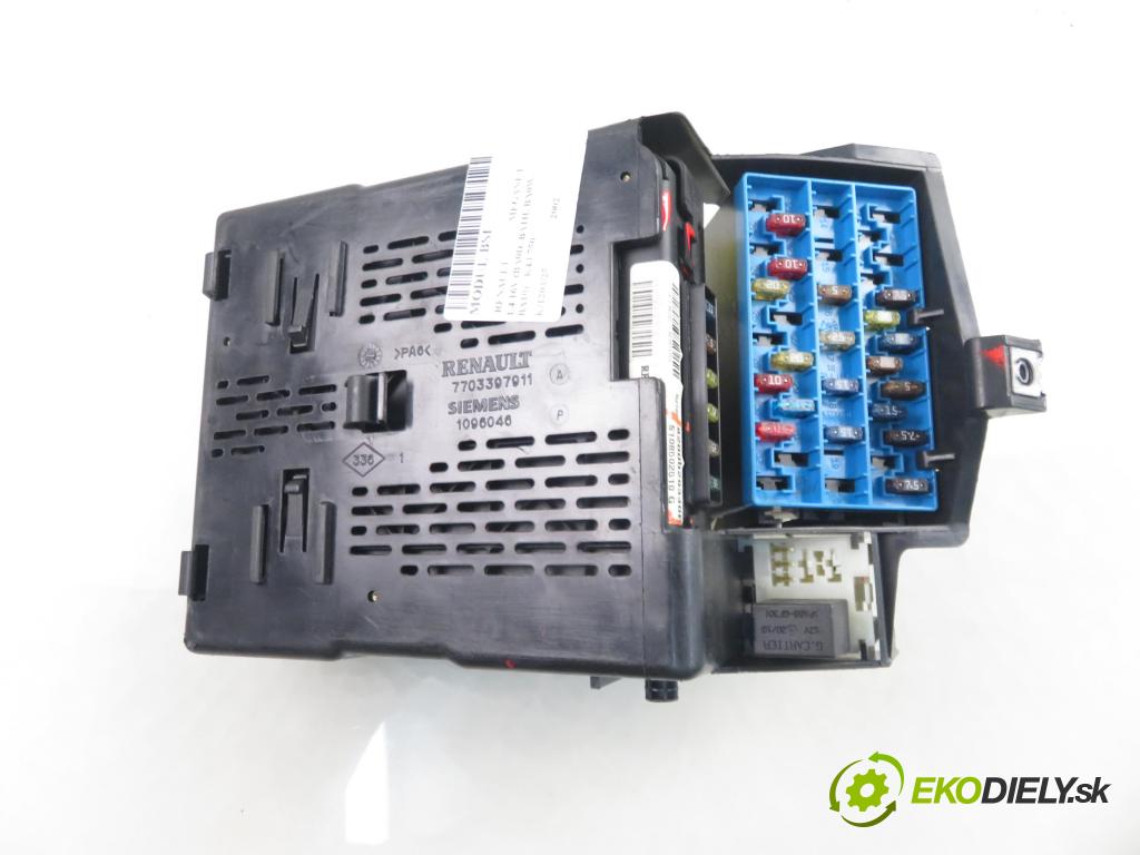 RENAULT MEGANE I (BA0/1_) FASTBACK 2002 70,00 1.4 16V 95 - K4J 750 1390,00 MODUL BSI 8200029340B ; S108502610G