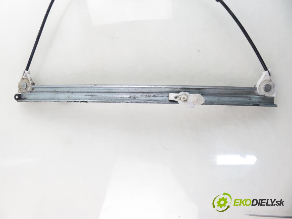RENAULT MEGANE I (BA0/1_) FASTBACK 2002 70,00 1.4 16V 95 - K4J 750 1390,00 mechanismus oken