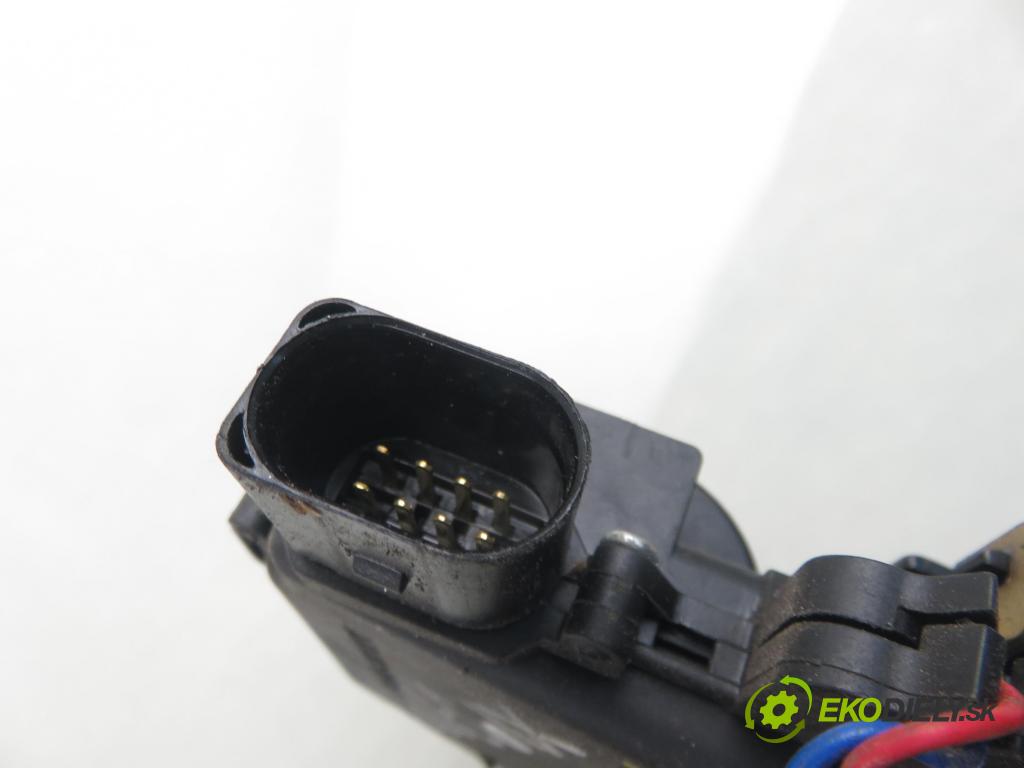 SKODA OCTAVIA I (1U2) LIFTBACK 2004 81,00 1.9 TDI - ASV 1896,00 zámok