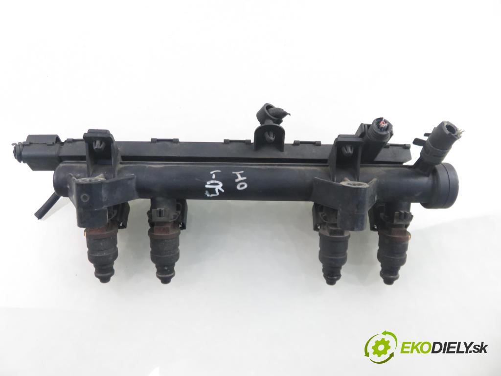 SKODA FABIA I (6Y2) HB 2001 44,00 1.4 MPi 60 - AZE 1397,00 Lišta vstrekovacia 5WP4274 ; 047906031 ; 04713331J (Vstrekovacia lišta)