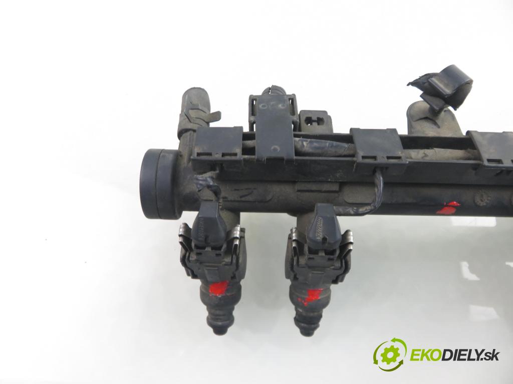 SKODA FABIA I (6Y2) HB 2001 44,00 1.4 MPi 60 - AZE 1397,00 Lišta vstrekovacia 5WP4274 ; 047906031 ; 04713331J (Vstrekovacia lišta)