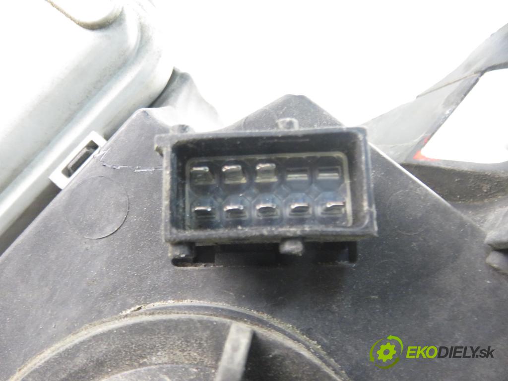 OPEL CORSA C (X01) HB 2006 59,00 1.2 16V Twinport 80 - Z 12 XEP 1229,00 Svetlo LP 13100535GT