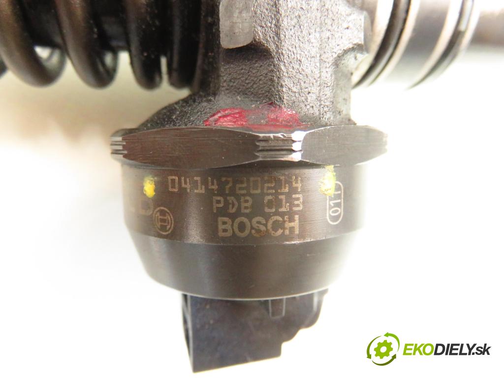 AUDI A4 (8E2, B6) SEDAN 2001 96,00 1.9 TDI PD 130 - AWX 1896,00 Vstrekovač 038130073AR ; 041720214 (Vstrekovač paliva)