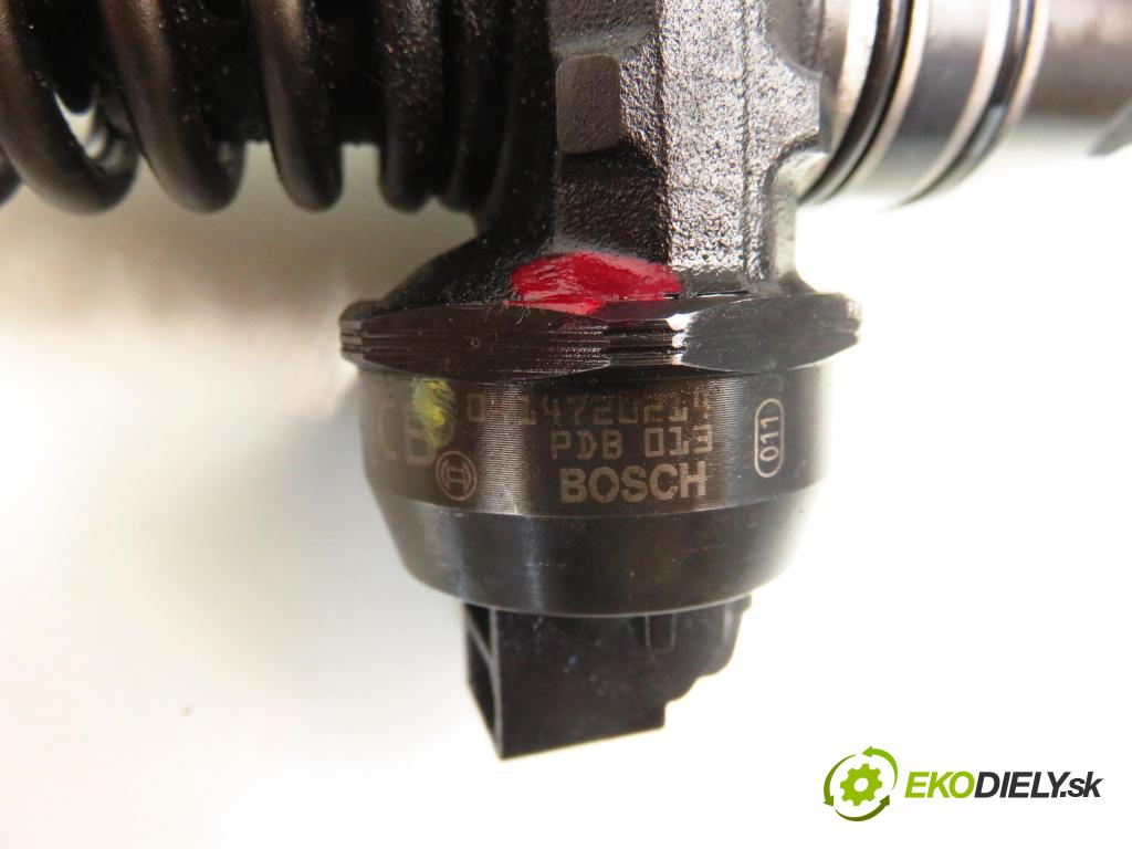 AUDI A4 (8E2, B6) SEDAN 2001 96,00 1.9 TDI PD 130 - AWX 1896,00 Vstrekovač 038130073AR ; 0414720214 (Vstrekovač paliva)