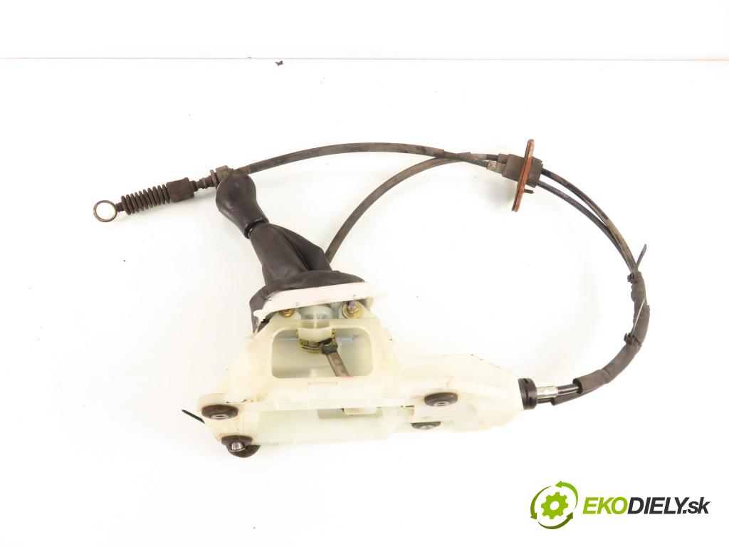 MITSUBISHI OUTLANDER I (CU_W) SUV 2005 100,00 2.0 (CU2W) - 4G63 (DOHC 16V) 1997,00 ZVEDÁK: