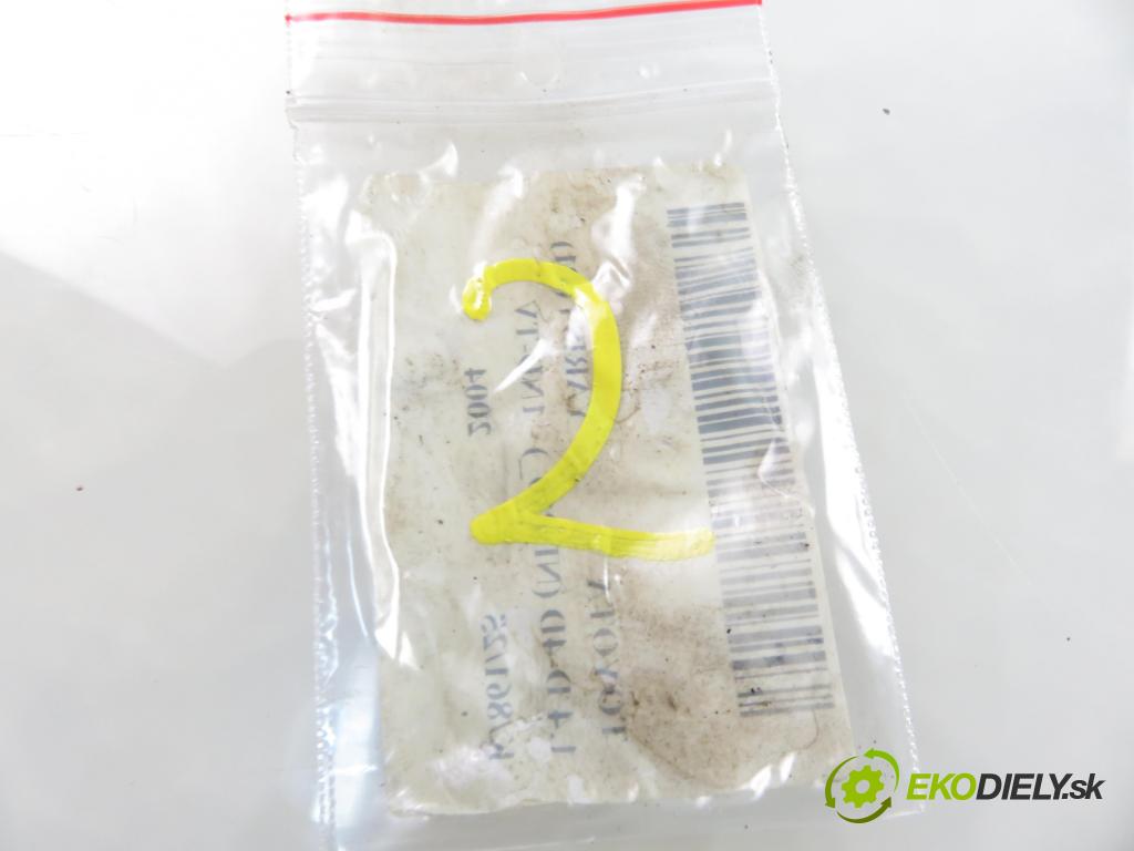 TOYOTA YARIS (_P1_) HB 2004 55,00 1.4 D-4D (NLP10_) - 1ND-TV 1364,00 vstrekovač 0445110085 ; 2367033010 (Vstrekovač paliva)