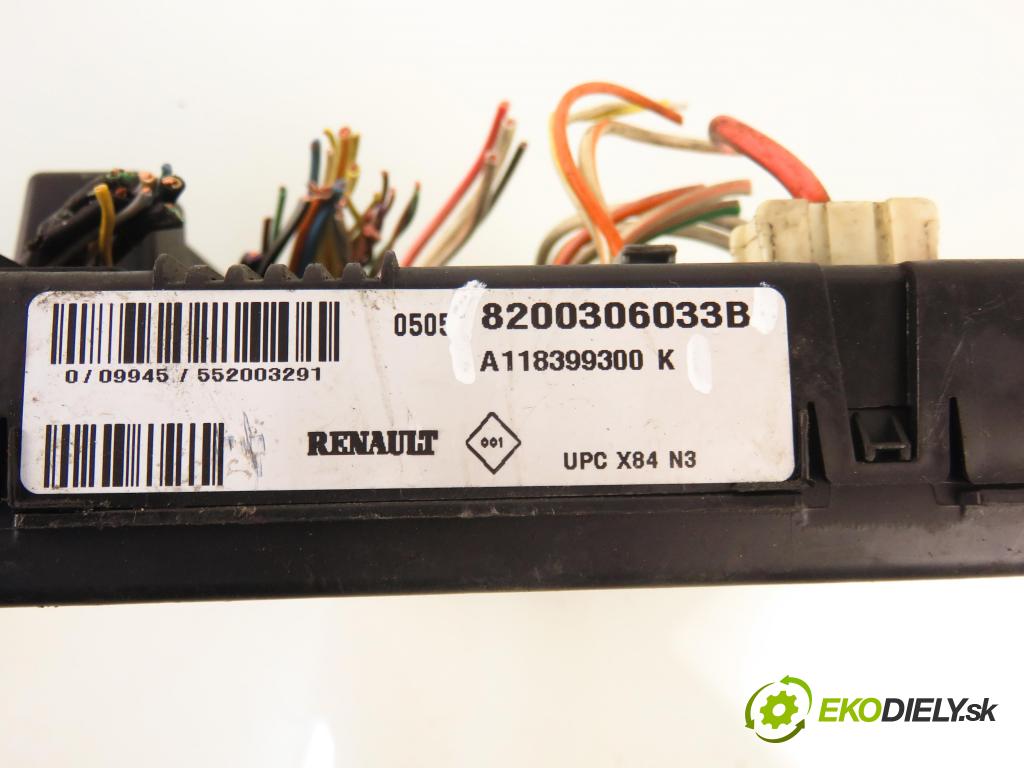 RENAULT MEGANE II (BM0/1_, CM0/1_) HB 2003 83,00 1.6 16V 113 - K4M 760 1598,00 MODUL BSM 8200306033B ; A118399300K