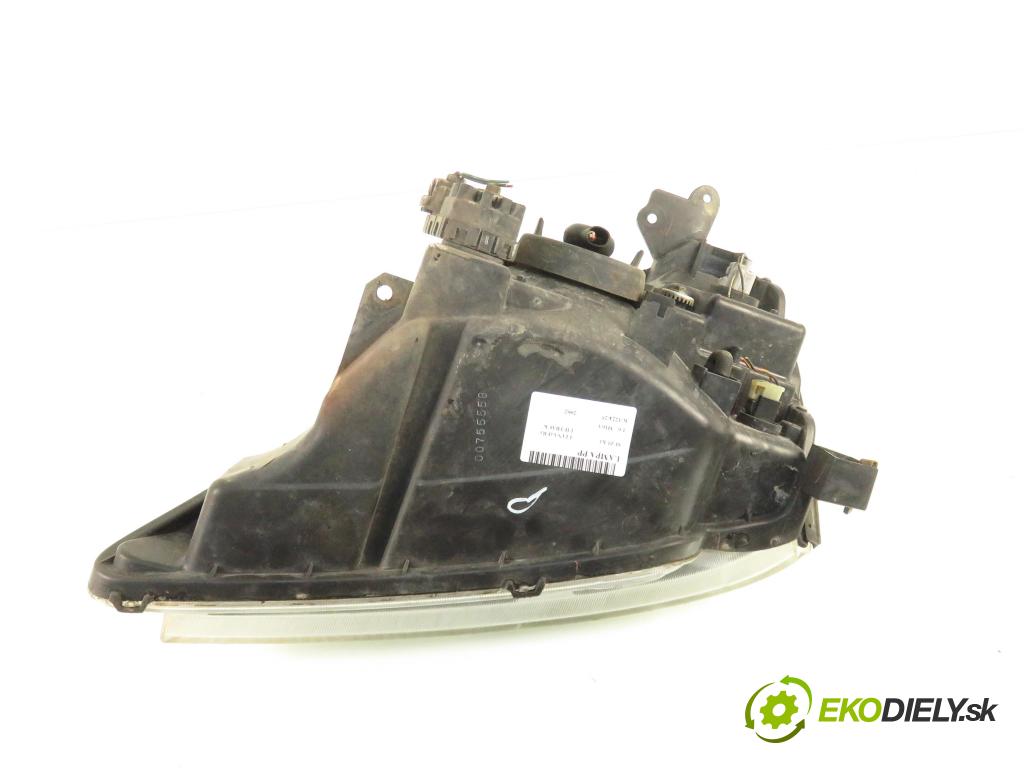 SUZUKI LIANA (ER) HB 2002 76,00 1.6 - M16A 1586,00 Svetlo PP