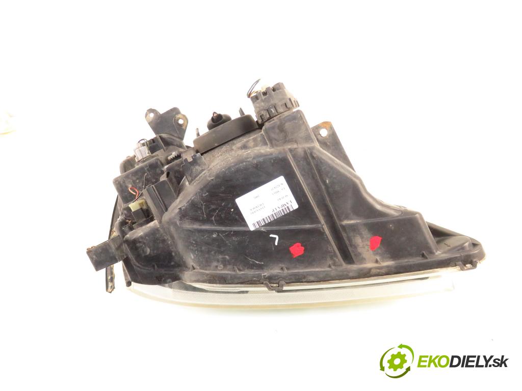 SUZUKI LIANA (ER) HB 2002 76,00 1.6 - M16A 1586,00 Svetlo LP
