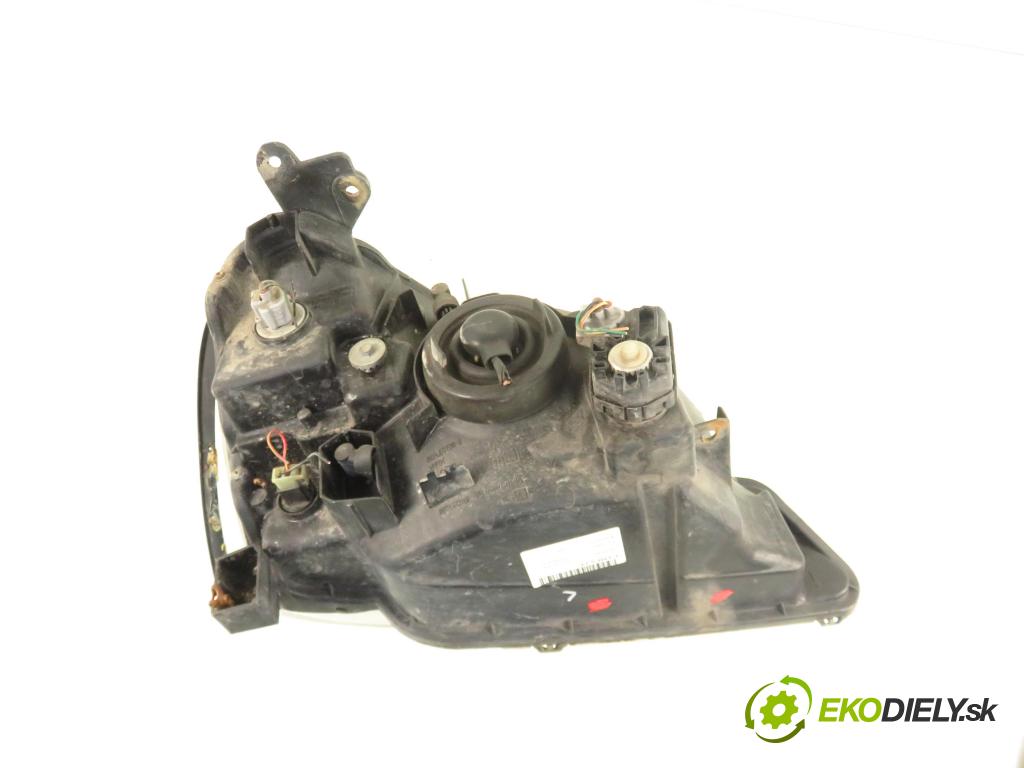 SUZUKI LIANA (ER) HB 2002 76,00 1.6 - M16A 1586,00 Svetlo LP