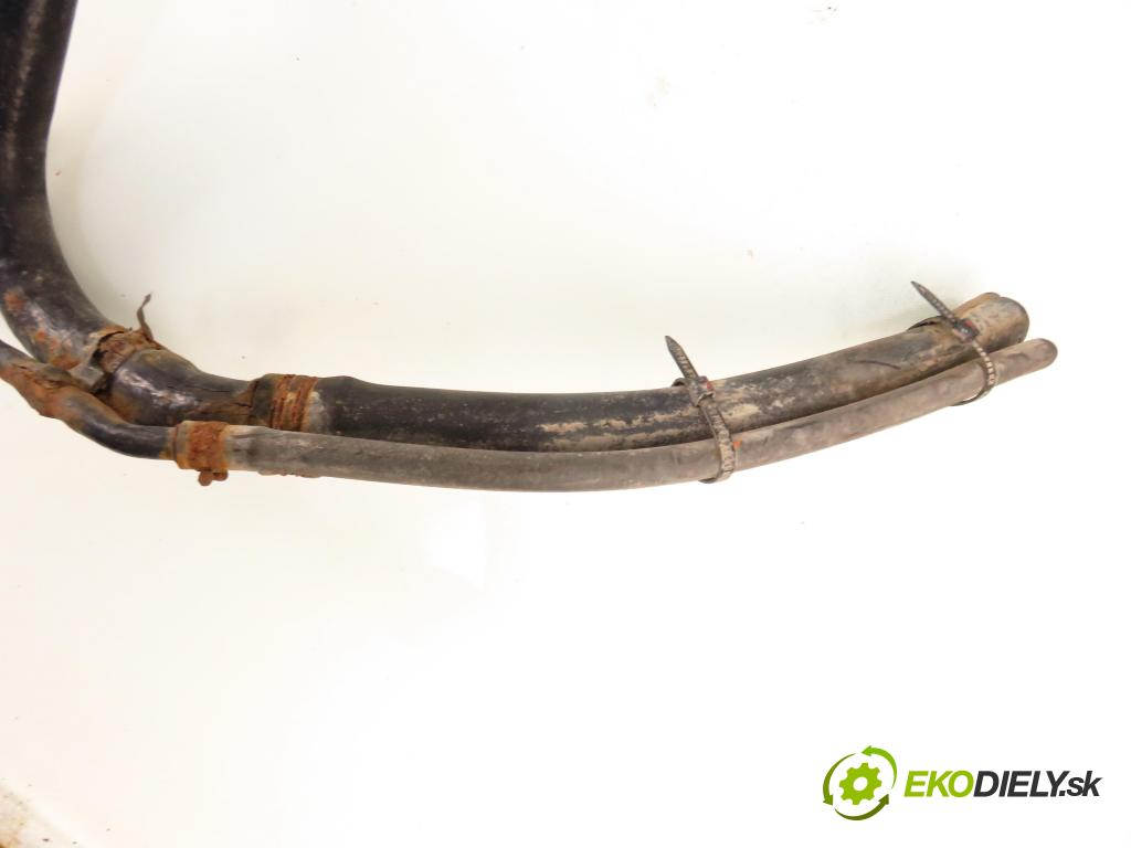 SUZUKI LIANA (ER) HB 2002 76,00 1.6 - M16A 1586,00 hrdlo nádrže paliva / Rúra