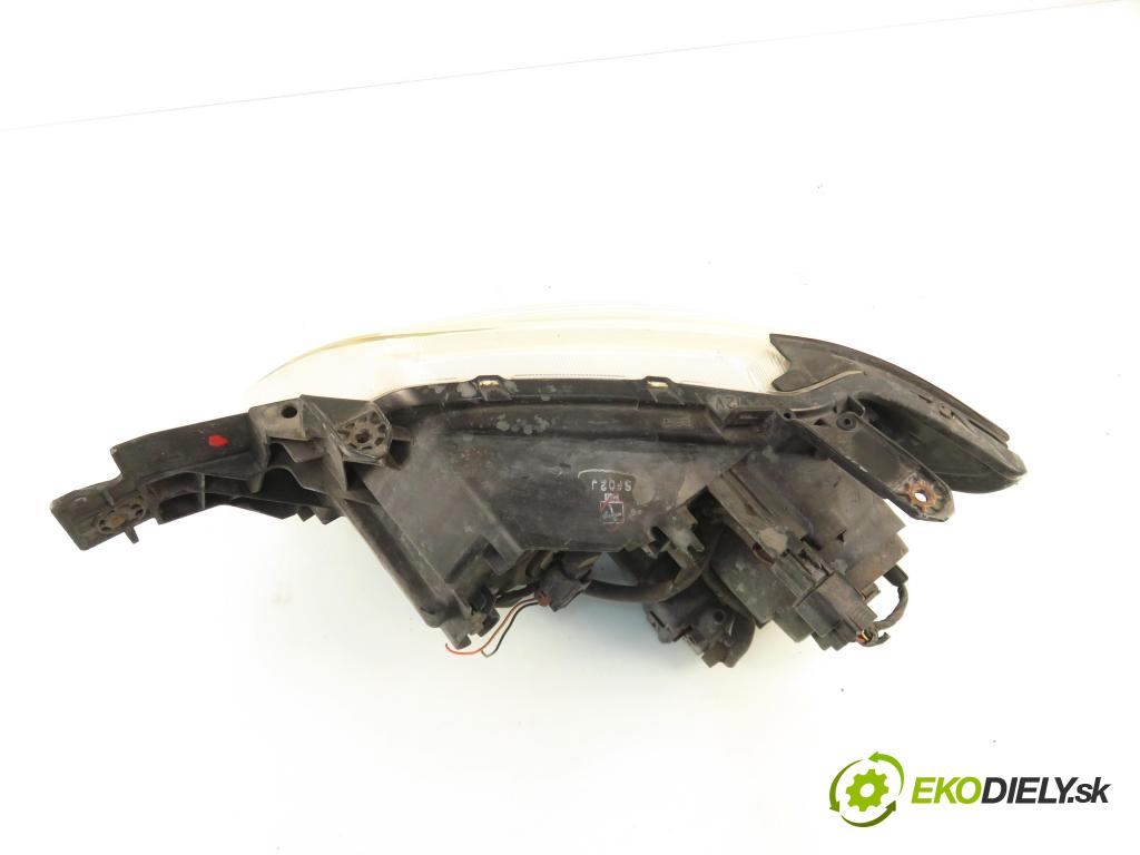 MITSUBISHI OUTLANDER I (CU_W) SUV 2005 100,00 2.0 (CU2W) - 4G63 (DOHC 16V) 1997,00 Svetlo PP P4326R ; P4323R