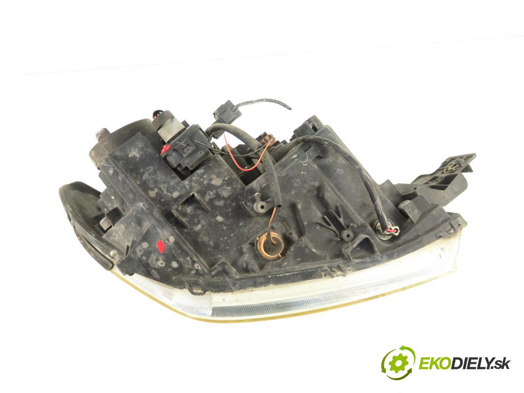 MITSUBISHI OUTLANDER I (CU_W) SUV 2005 100,00 2.0 (CU2W) - 4G63 (DOHC 16V) 1997,00 Svetlo LP P4323L ; P4326L