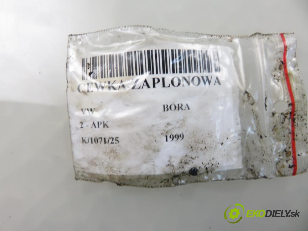 VW BORA (1J2) SEDAN 1999 85,00 2 - APK 1984,00 cívka zapalovací 032905106B