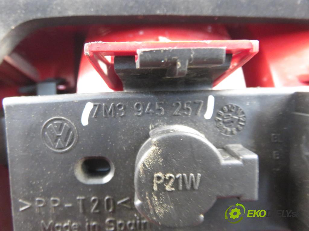 VW SHARAN (7M8, 7M9, 7M6) MINIVAN 2001 85,00 1.9 TDI PD 115 - AUY 1896,00 světlo levé zadní 7M3945257