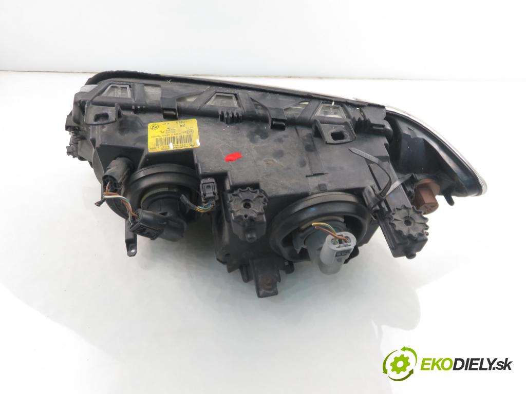 BMW 3 (E46) SEDAN 1999 100,00 320 d 136 - M47 D20 (204D1) 1951,00 Svetlo PP 0301177602 ; 1301073018