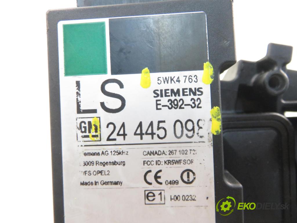 OPEL CORSA C (X01) HB 2002 48,00 1.7 DI - Y 17 DTL 1686,00 spinačka 24413106 ; 24445098 ; 5WK4763 (Spínacia skrinka)