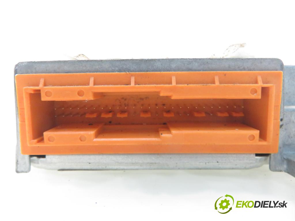 PEUGEOT 206 liftback (2A/C) HB 2004 440,00 1.1 i - HFX (TU1JP) 1124,00 MODUL air BAG 9653441880