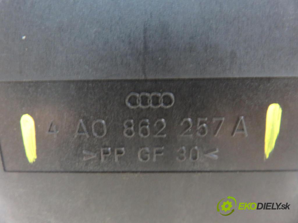 AUDI A4 (8D2, B5) SEDAN 1996 74,00 1.6 8V 100 - ADP 1595,00 motorek zámku centrálního 4A0862257A