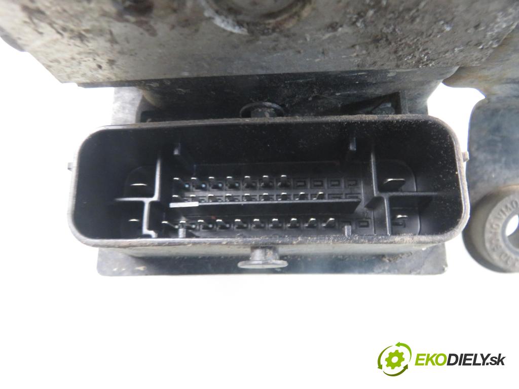 SKODA FABIA I (6Y2) HB 2006 55,00 1.4 16V - BKY 1390,00 Pumpa ABS 6Q0907379AF ; 0265800511 (Pumpa ABS)