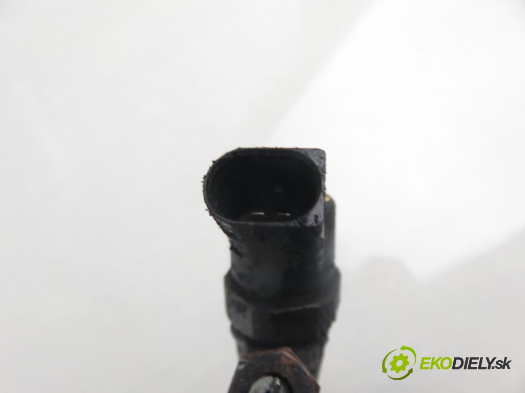 MERCEDES-BENZ KLASA A (W168) HB 1998 44,00 A 160 CDI (168.007) - OM 668.941 1689,00 vstrekovač 0445110015 ; 6680700287 (Vstrekovač paliva)