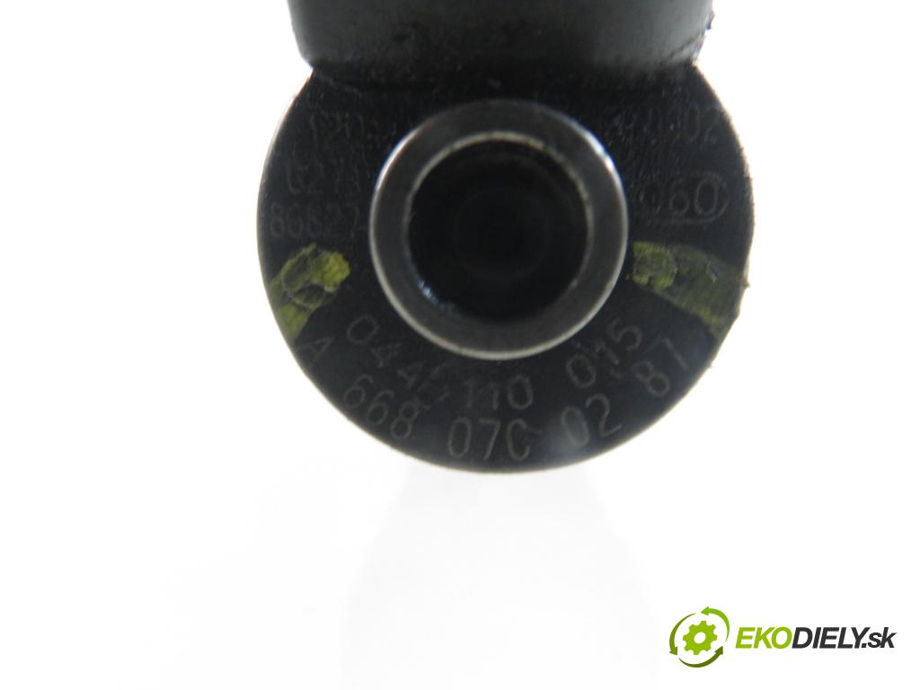 MERCEDES-BENZ KLASA A (W168) HB 1998 66,00 1.7 CDI 90 1689,00 vstrekovač 0445110015 ; 6680700287 (Vstrekovač paliva)