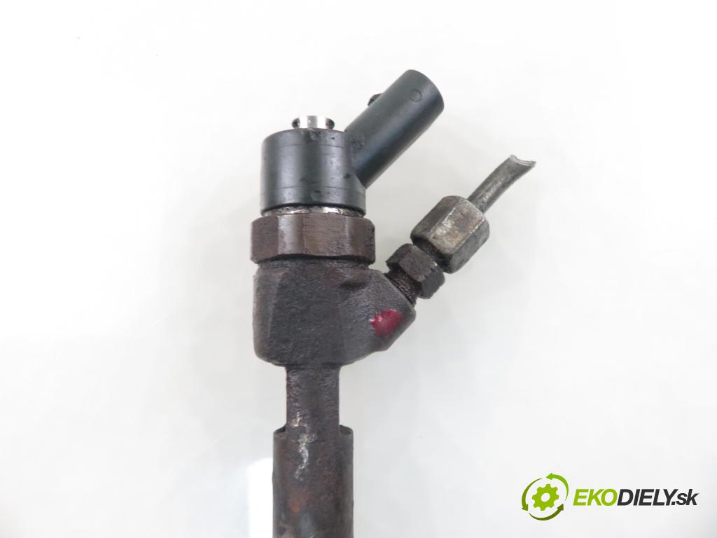 MERCEDES-BENZ KLASA A (W168) HB 1998 66,00 1.7 CDI 90 1689,00 vstrekovač 0445110015 ; 6680700287 (Vstrekovač paliva)