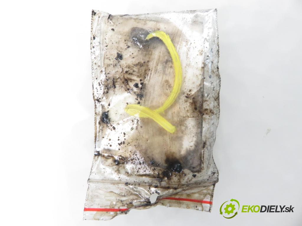 MERCEDES-BENZ KLASA A (W168) HB 1998 66,00 1.7 CDI 90 1689,00 vstrekovač 0445110015 ; 6680700287 (Vstrekovač paliva)