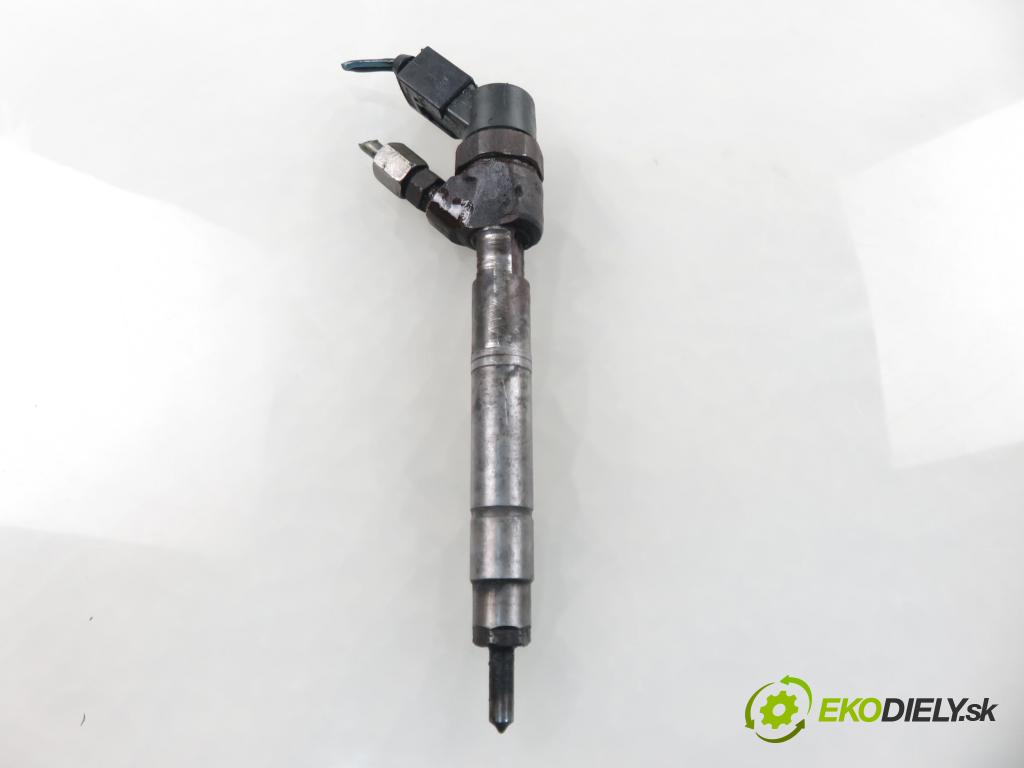 MERCEDES-BENZ KLASA A (W168) HB 1998 66,00 1.7 CDI 90 1689,00 vstrekovač 0445110015 ; 6680700287 (Vstrekovač paliva)