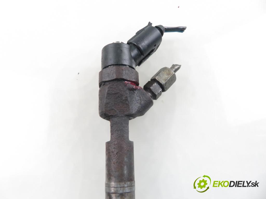 MERCEDES-BENZ KLASA A (W168) HB 1998 66,00 1.7 CDI 90 1689,00 vstrekovač 0445110015 ; 6680700287 (Vstrekovač paliva)