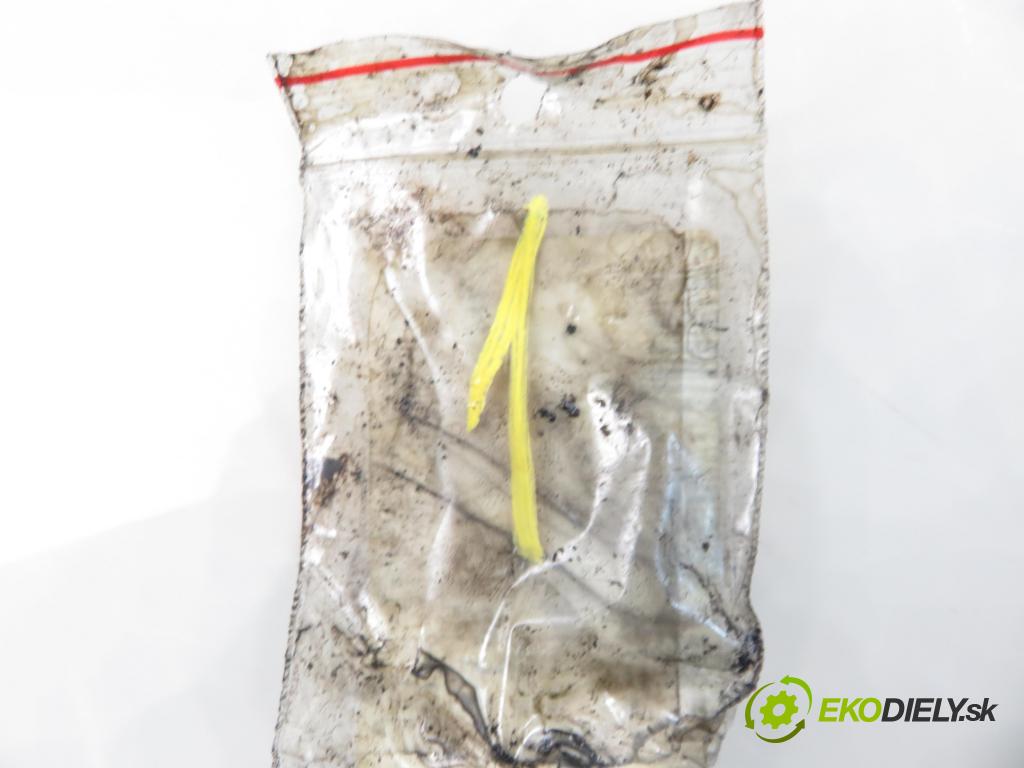 MERCEDES-BENZ KLASA A (W168) HB 1998 44,00 A 160 CDI (168.007) - OM 668.941 1689,00 vstrekovač 0445110015 ; 6680700287 (Vstrekovač paliva)