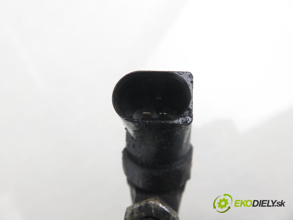 MERCEDES-BENZ KLASA A (W168) HB 1998 44,00 A 160 CDI (168.007) - OM 668.941 1689,00 vstrekovač 0445110015 ; 6680700287 (Vstrekovač paliva)