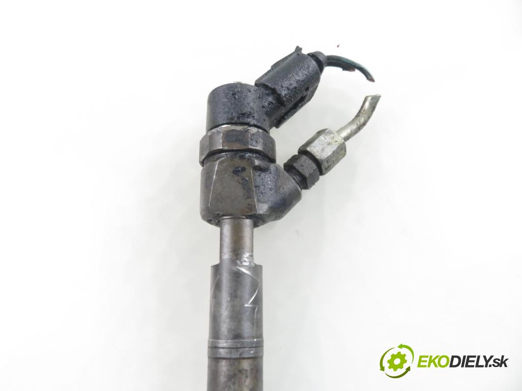 MERCEDES-BENZ KLASA A (W168) HB 1998 44,00 A 160 CDI (168.007) - OM 668.941 1689,00 vstrekovač 0445110015 ; 6680700287 (Vstrekovač paliva)