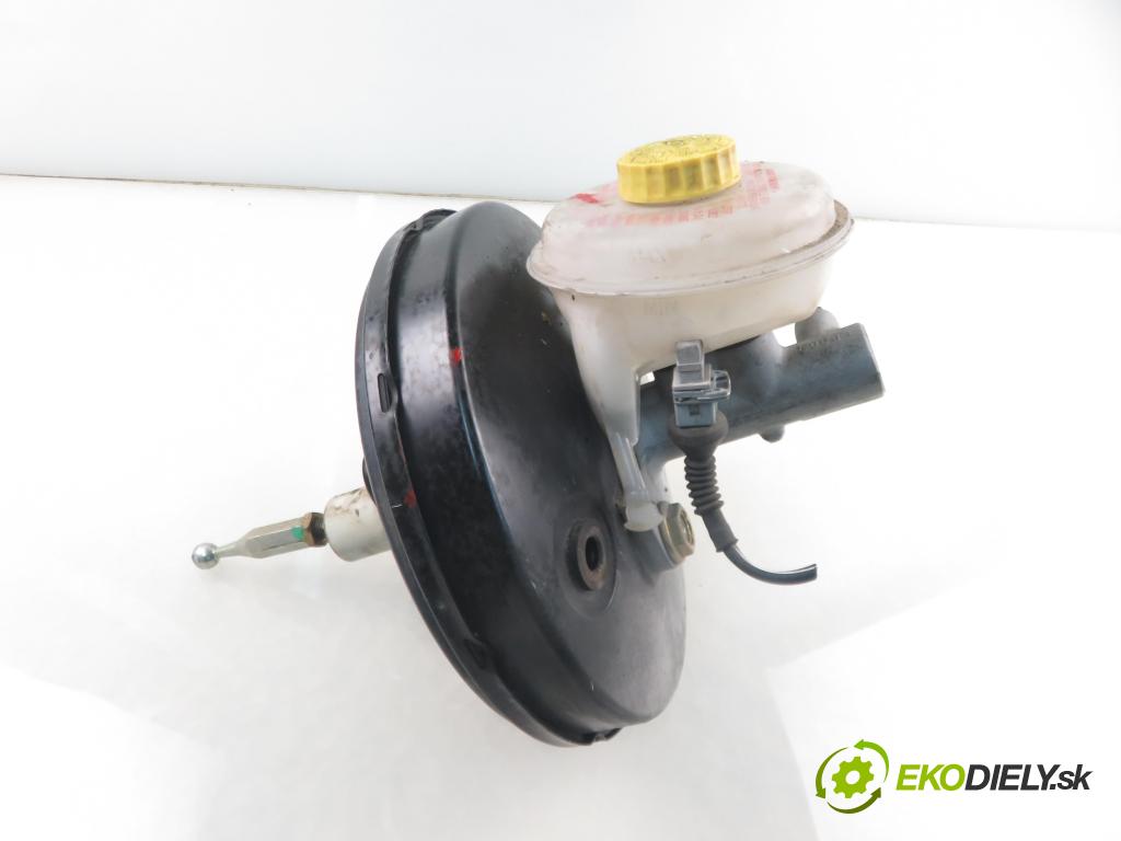 AUDI A4 (8D2, B5) SEDAN 1996 74,00 1.6 8V 100 - ADP 1595,00 Posilovač 8D0612105F (Servočerpadlo)