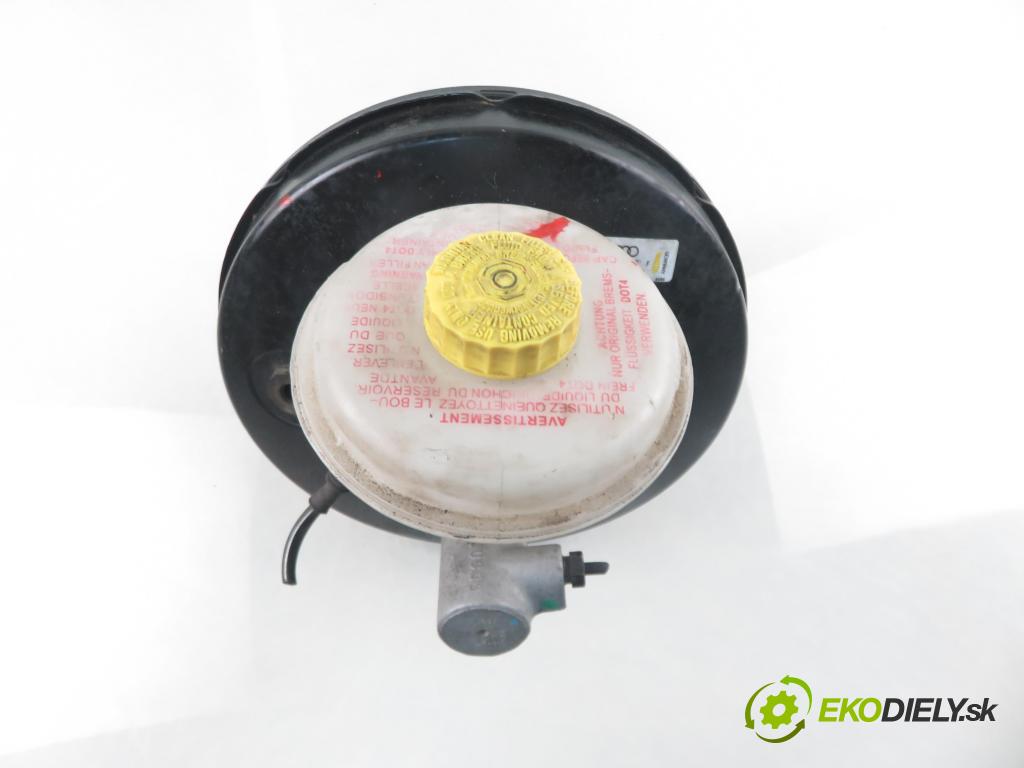 AUDI A4 (8D2, B5) SEDAN 1996 74,00 1.6 8V 100 - ADP 1595,00 Posilovač 8D0612105F (Servočerpadlo)