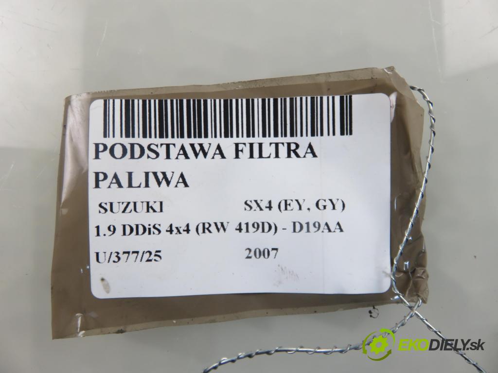 SUZUKI SX4 (EY, GY) CROSSOVER 2007 88,00 1.9 DDiS 4x4 (RW 419D) - D19AA 1910,00 Obal filtra paliva 