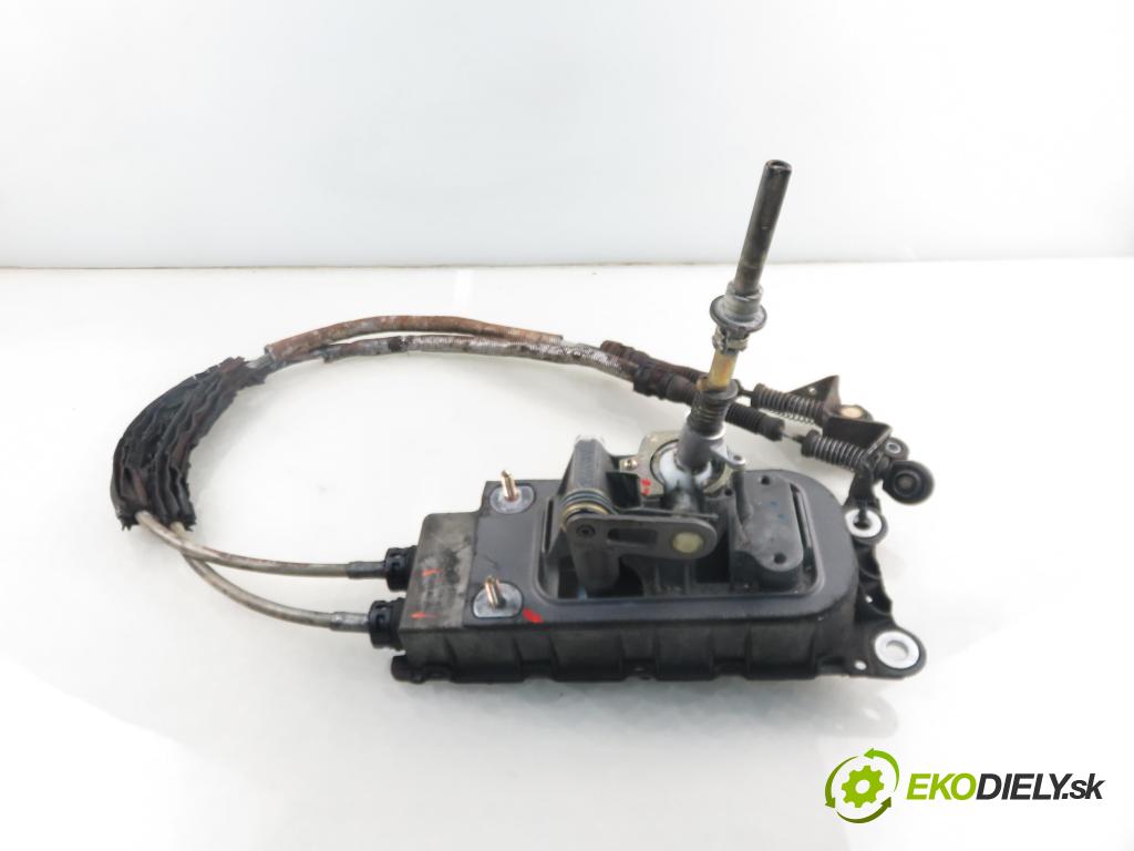 VW GOLF IV (1J1) HB 2000 85,00 1.9 TDI - AJM 1896,00 ZVEDÁK: 1J0711061C