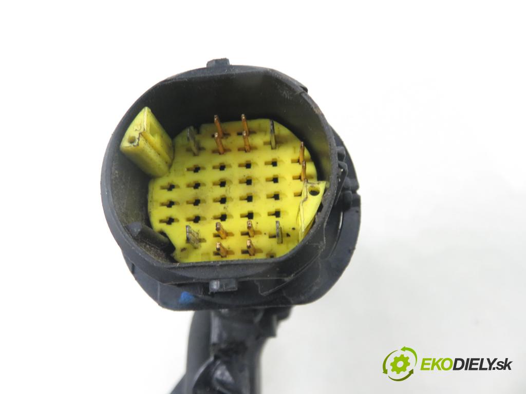 FORD FIESTA V (JH_, JD_) HB 2005 50,00 1.4 TDCi 8V 68 - F6JA 1399,00 BALÍČEK: elektrická 9649900780