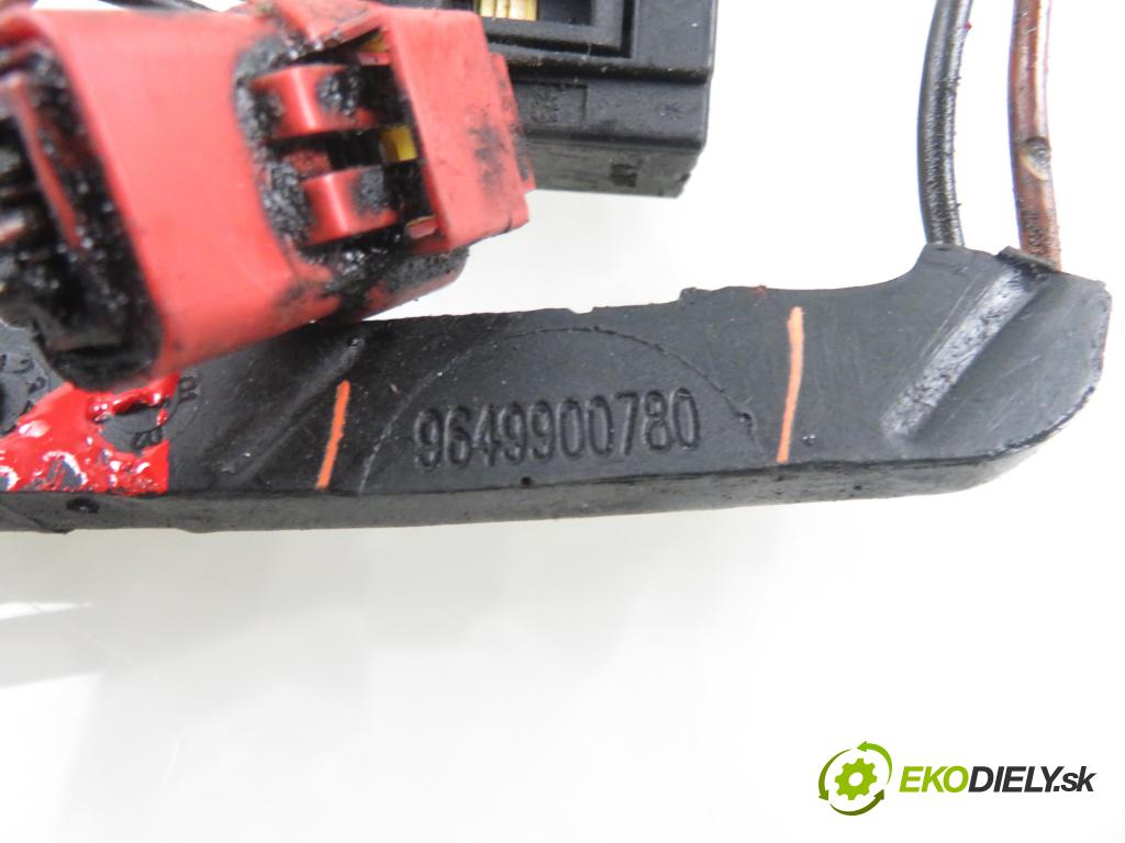 FORD FIESTA V (JH_, JD_) HB 2005 50,00 1.4 TDCi 8V 68 - F6JA 1399,00 BALÍČEK: elektrická 9649900780