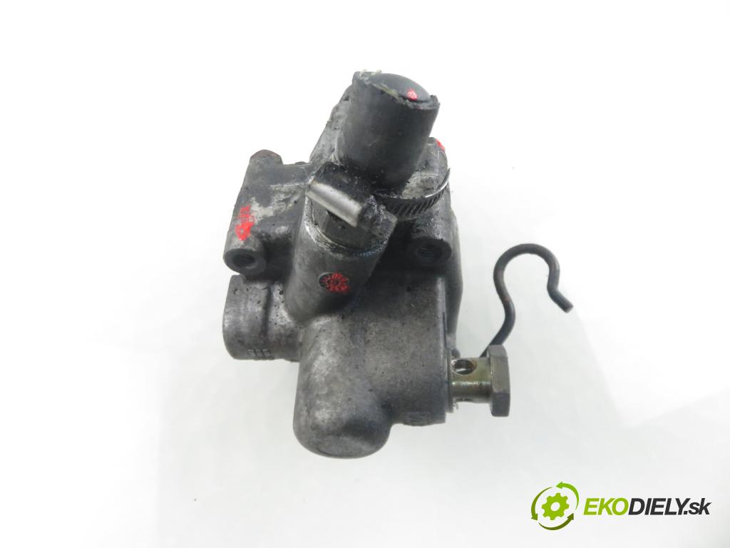 AUDI A4 (8D2, B5) SEDAN 1996 74,00 1.6 8V 100 - ADP 1595,00 Pumpa servočerpadlo 7681955280 ; 8D0145158 (Servočerpadlo)