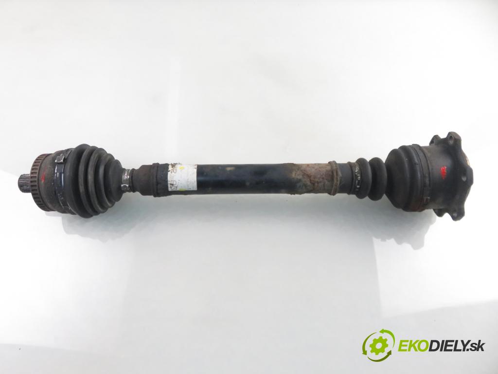 AUDI A4 (8D2, B5) SEDAN 1996 74,00 1.6 8V 100 - ADP 1595,00 Poloos PP 8D0407272AC