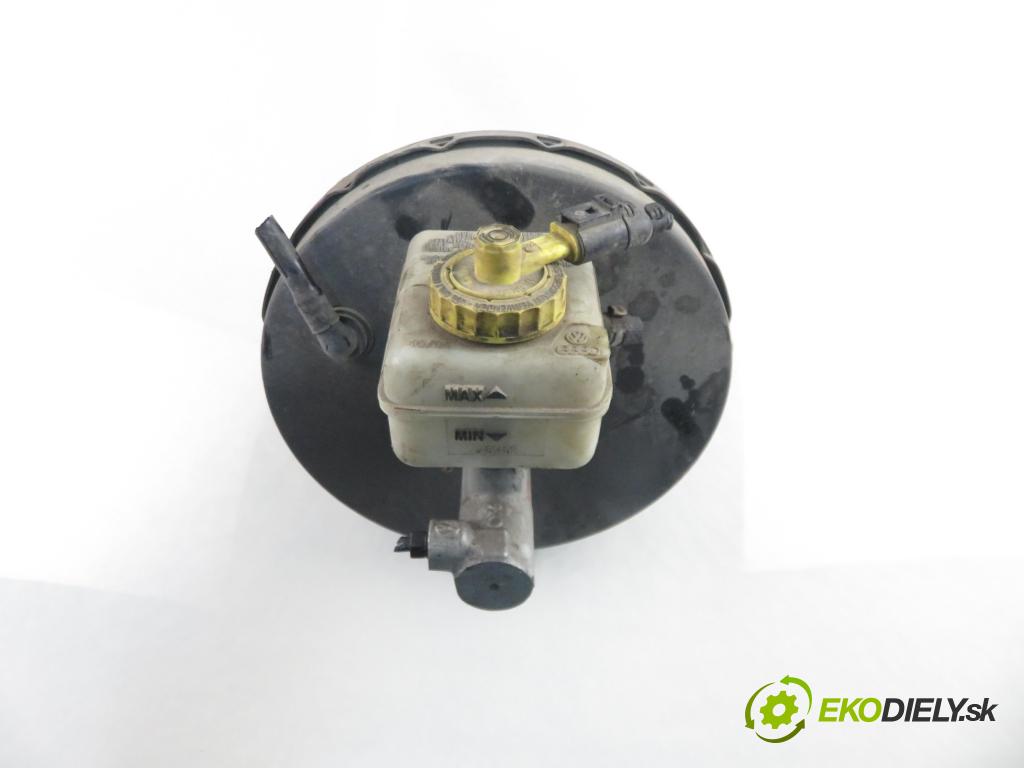 SEAT LEON (1M1) HB 2004 55,00 1.4 16V - BCA 1390,00 Posilovač 1J1614105H (Servočerpadlo)