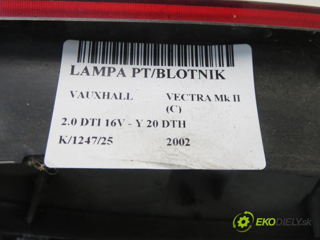 VAUXHALL VECTRA Mk II (C) LIFTBACK 2002 74,00 2.0 DTI 16V - Y 20 DTH 1995,00 světlo pravé zadní